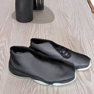 Jordan Future Low – Size 10 – Black / Ice Sole